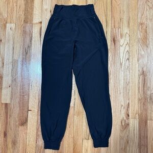 Lululemon High-Rise Jogger Size 2